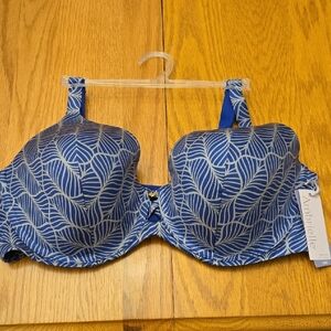 NWT Ambrielle Blue Leaf Pattern Bra